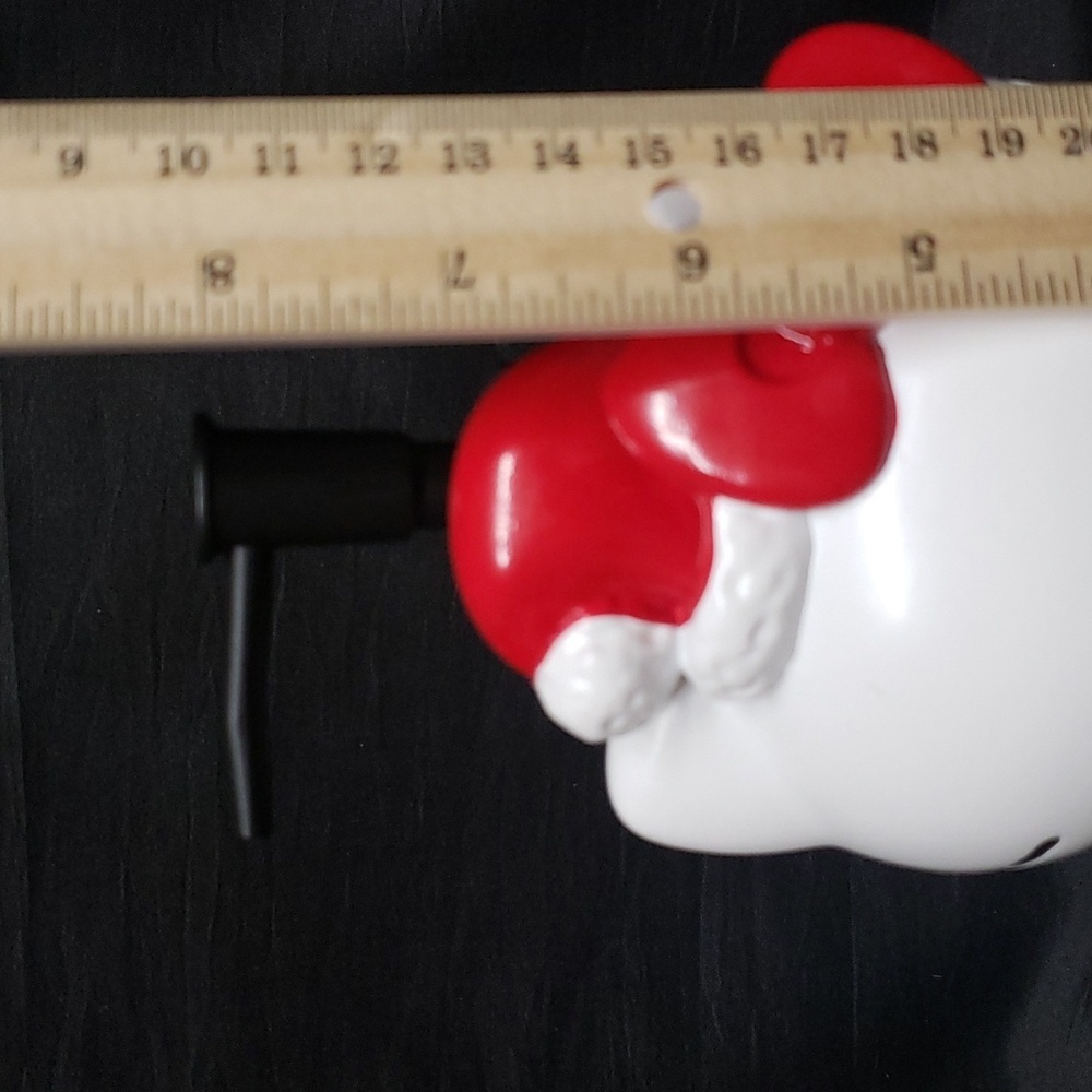 Hello Kitty NWOT Resin Lotion/Soap Pump Dispenser - Picture 2 of 7